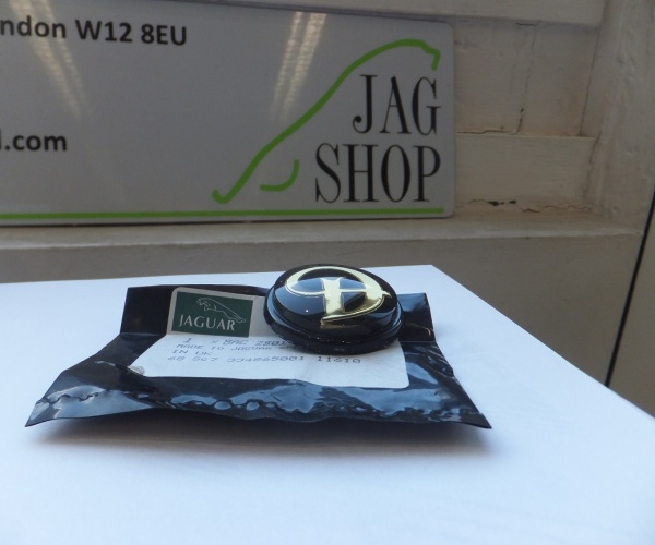 BAC2801 Genuine Daimler Badge